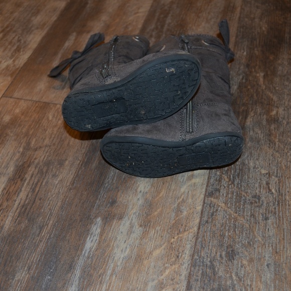 Harper Canyon Suede Boots - Picture 6 of 7